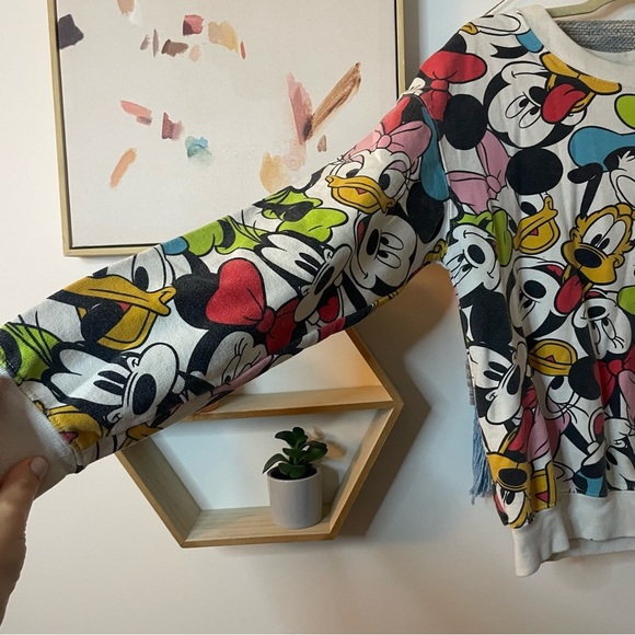 Disney Mickey & Friends All Over Print Sweatshirt Small - Picture 3 of 5